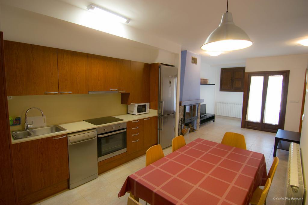 Apartamentos Turisticos Rio Gallego Fontellas  Exterior photo