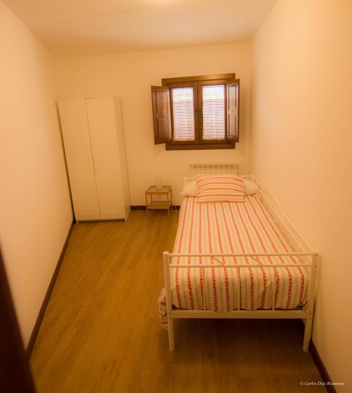 Apartamentos Turisticos Rio Gallego Fontellas  Exterior photo